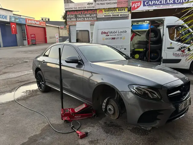 Yerinde lastik sökümü ve değişimi